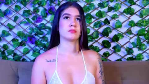 Snapshot of kloe_bella chatting on 6, 10, 2025 kloe_bella online show from 6, 10, 2025