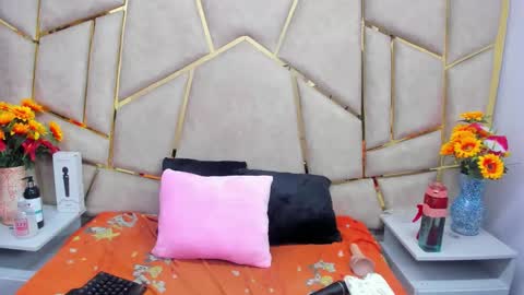 Snapshot of kloe_candy1 chatting on 10, 9, 2025 kloe online show from 10, 9, 2025