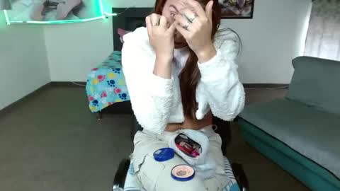 Snapshot of kloe_deker chatting on 7, 3, 2025 Kloe deker online show from 7, 3, 2025