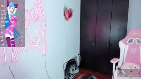 Snapshot of kloeking_ chatting on 23, 9, 2025 kloe online show from 23, 9, 2025