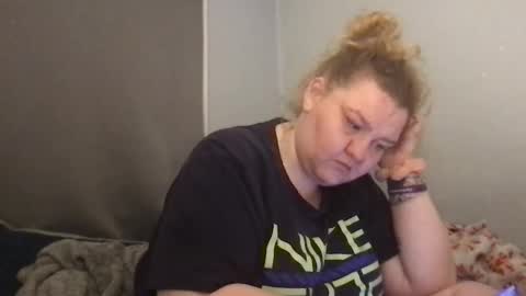 kmarie1196 online show from 19, 2, 2026