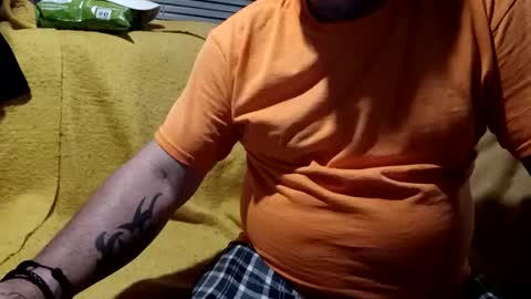 Snapshot of knock2wice1975 chatting on 18, 12, 2024 knock2wice1975 online show from 18, 12, 2024