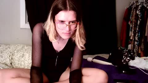 knottybadgirl online show from 18, 10, 2025