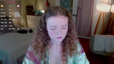 knowlita  online show from 19, 2, 2025