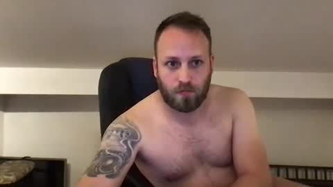 Snapshot of kobasic chatting on 1, 2, 2025 hugo online show from 1, 2, 2025