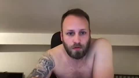 Snapshot of kobasic chatting on 5, 2, 2025 hugo online show from 5, 2, 2025