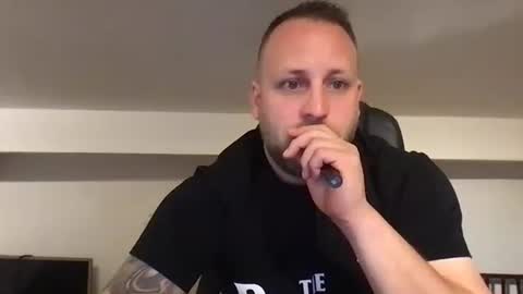 Snapshot of kobasic chatting on 9, 3, 2025 hugo online show from 9, 3, 2025