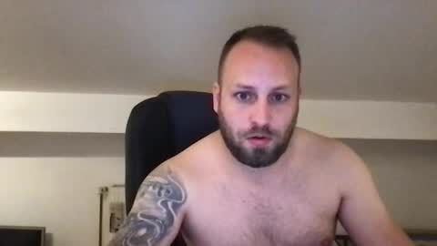 Snapshot of kobasic chatting on 9, 9, 2025 hugo online show from 9, 9, 2025