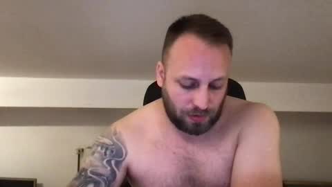 Snapshot of kobasic chatting on 22, 9, 2025 hugo online show from 22, 9, 2025