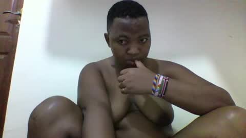 koffi639202 online show from 2, 1, 2025