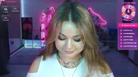 Snapshot of kokokolla chatting on 15, 11, 2025 Mia online show from 15, 11, 2025