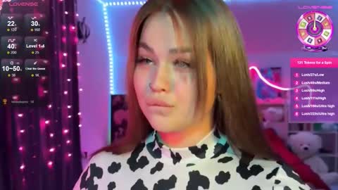 Snapshot of kokokolla chatting on 4, 12, 2025 Mia online show from 4, 12, 2025