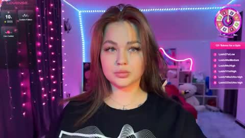 Snapshot of kokokolla chatting on 5, 12, 2025 Mia online show from 5, 12, 2025