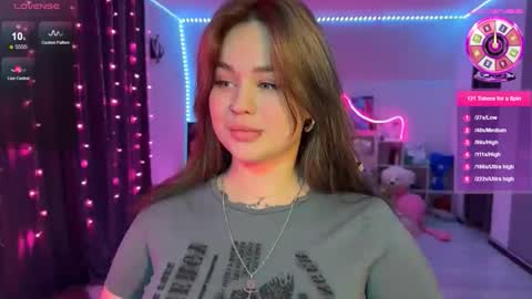 Snapshot of kokokolla chatting on 18, 12, 2025 Mia online show from 18, 12, 2025