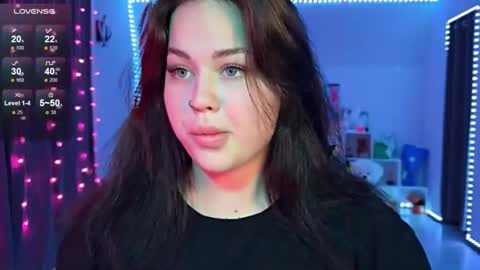 Mia online show from 8, 1, 2026