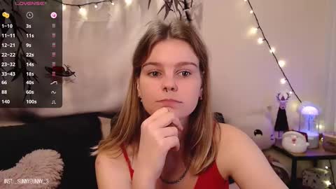 Snapshot of komorebbi chatting on 10, 12, 2024 Marta online show from 10, 12, 2024