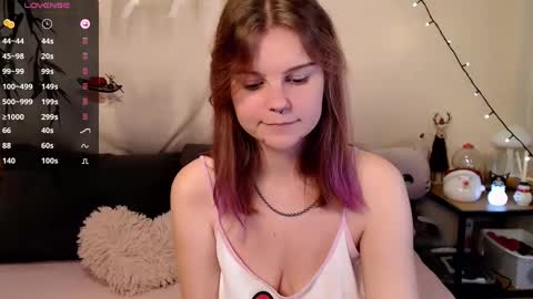 Snapshot of komorebbi chatting on 3, 1, 2025 Marta online show from 3, 1, 2025