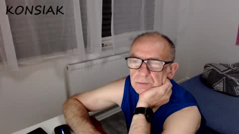 Komsiak online show from 17, 9, 2025