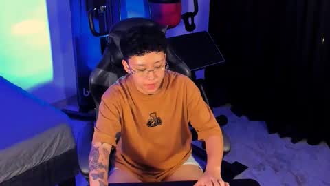 Sara  Altgirl  online show from 7, 11, 2025