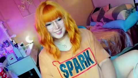 MISS ALICIA online show from 30, 9, 2025