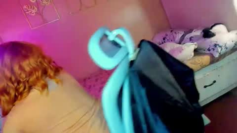 MISS ALICIA online show from 10, 11, 2025