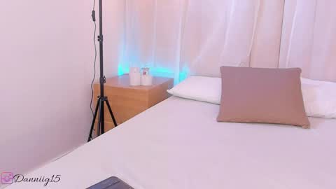 K O S M I C online show from 15, 4, 2026