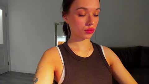 Snapshot of kossie_ chatting on 23, 11, 2025 kossie_ online show from 23, 11, 2025