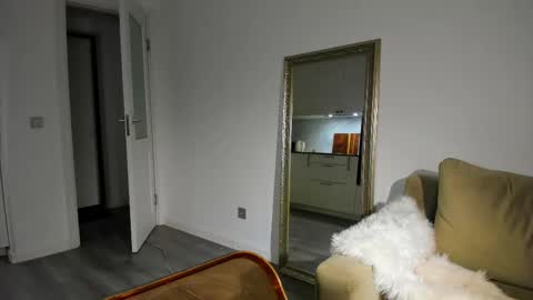 Snapshot of kossie_ chatting on 28, 11, 2025 kossie_ online show from 28, 11, 2025