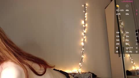 Snapshot of kotenki143 chatting on 8, 10, 2025 AliceAdam online show from 8, 10, 2025