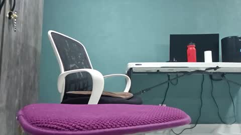 Koto Bombon online show from 18, 2, 2026