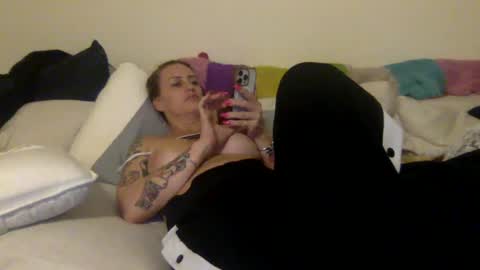 Snapshot of koyoteej chatting on 21, 1, 2025 koyoteej online show from 21, 1, 2025