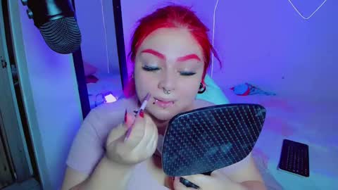 Snapshot of kpayton99 chatting on 12, 2, 2025 Khloe online show from 12, 2, 2025