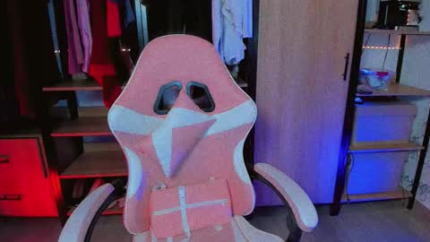 Khloe online show from 21, 12, 2025