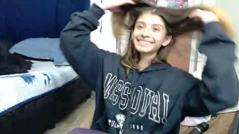 kratos_and_afrodita online show from 19, 4, 2026