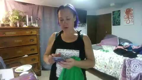 kreamyk420 online show from 10, 11, 2025