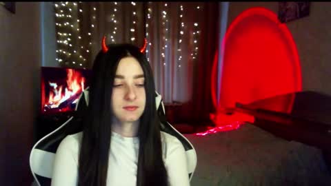 Snapshot of krisbadass chatting on 3, 10, 2025 Kris online show from 3, 10, 2025