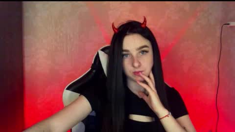 Snapshot of krisbadass chatting on 11, 10, 2025 Kris online show from 11, 10, 2025