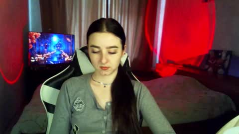 Snapshot of krisbadass chatting on 18, 10, 2025 Kris online show from 18, 10, 2025