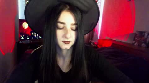 Snapshot of krisbadass chatting on 30, 10, 2025 Kris online show from 30, 10, 2025