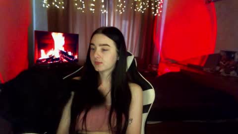 Snapshot of krisbadass chatting on 23, 11, 2025 Kris online show from 23, 11, 2025