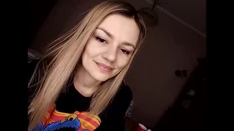 Snapshot of krisssexi chatting on 25, 2, 2025 KrissSexi online show from 25, 2, 2025