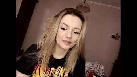 Snapshot of krisssexi chatting on 26, 2, 2025 KrissSexi online show from 26, 2, 2025