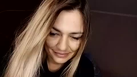 Snapshot of krisssexi chatting on 7, 10, 2025 KrissSexi online show from 7, 10, 2025