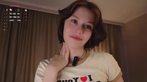 Snapshot of krissyhei chatting on 9, 9, 2025 Sarah online show from 9, 9, 2025