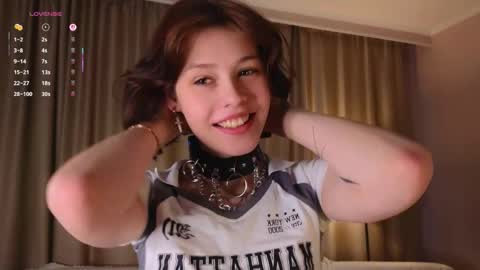 Snapshot of krissyhei chatting on 13, 9, 2025 Sarah online show from 13, 9, 2025