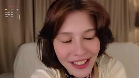 Snapshot of krissyhei chatting on 15, 9, 2025 Sarah online show from 15, 9, 2025