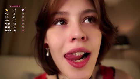 Snapshot of krissyhei chatting on 29, 9, 2025 Sarah online show from 29, 9, 2025