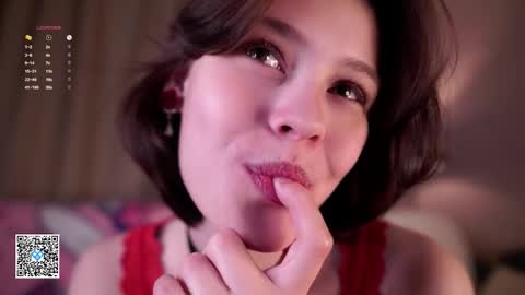 Snapshot of krissyhei chatting on 6, 10, 2025 Sarah online show from 6, 10, 2025