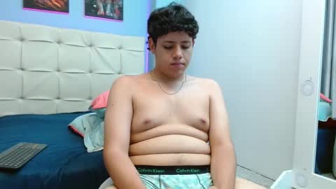 krist_palma online show from 6, 3, 2025