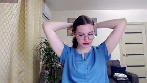 Snapshot of kristal89 chatting on 3, 1, 2025 kristal89 online show from 3, 1, 2025